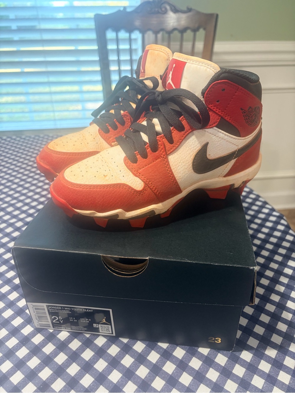 Nike Jordan Mid baseball cleats